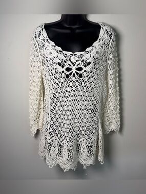 FEVER Crochet Lace Tunic Top Women’s Medium White Floral Open Knit Boho Beach